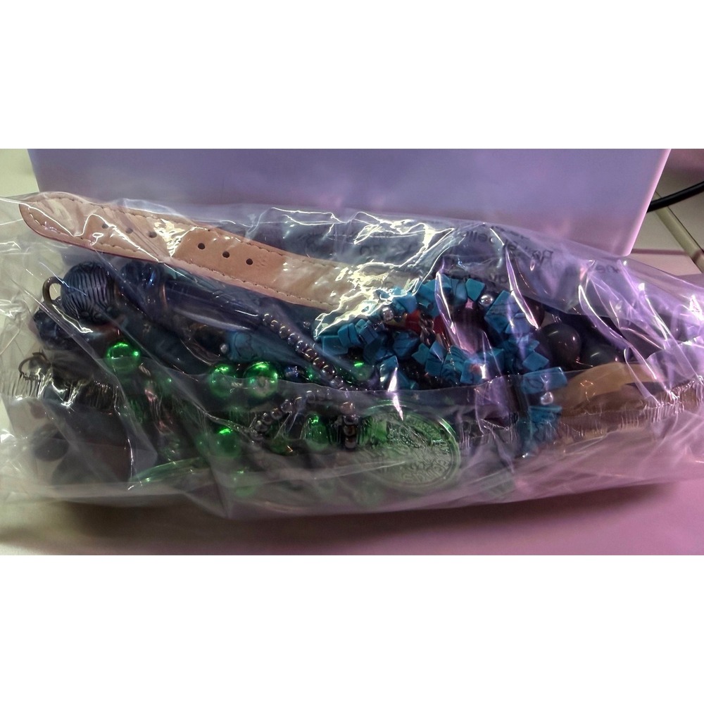 1 LB Mixed Jewelry Lot Modern Craft Harvest Beads Bracelets Necklaces Mystery